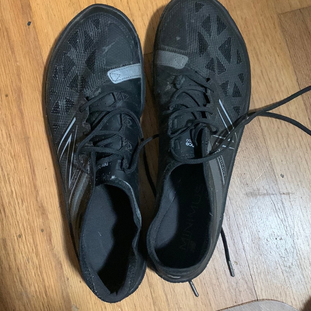 Men’s New Balance Minimus x200 athletic sneakers